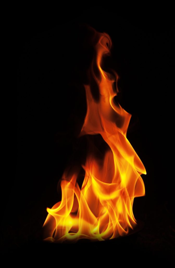 flamme poêle à granulés de bois